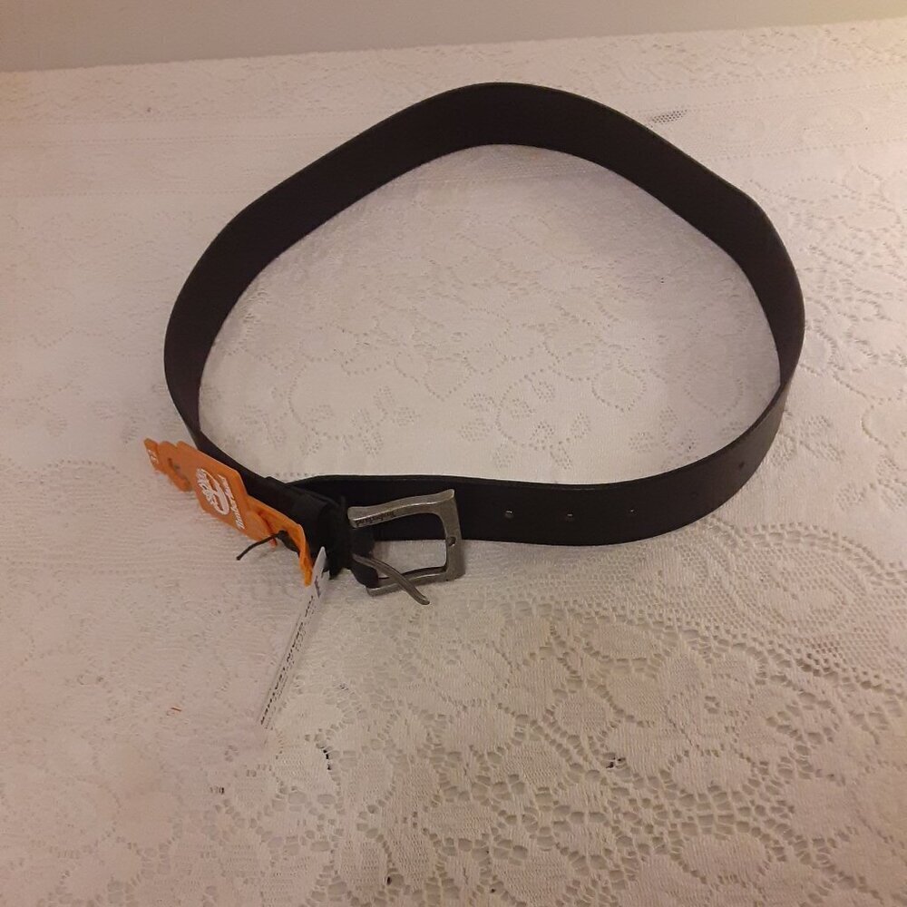 Timberland  Size 32 Men's  Black Top Grain Leather Belt w/Silver Buckle
